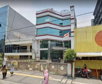 Dijual Gedung Perkantoran Lokasi Strategis di Menteng Jakpus