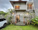 thumbnail-rumah-style-bali-2-lantai-araya-golf-malang-1