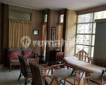 Dijual Rumah Lokasi Strategis Di Cipaku Bandung