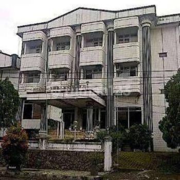 Dijual Gedung Ex Hotel Yudhanegara Hitung Tanah