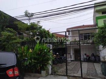 Rumah di Tebet Timur pinggir jalan Raya luas 448m² harga dibawah 13 M an untuk