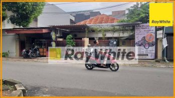 Rumah Lokasi Strategis cocok utk Usaha