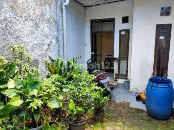 Rumah 2 Lantai masuk gang di ciateul regol