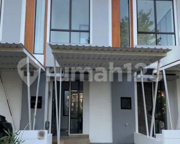 Rumah Baru 3 Kamar Siap Hunu Strategis SHM - Sertifikat Hak Milik di Cluster
