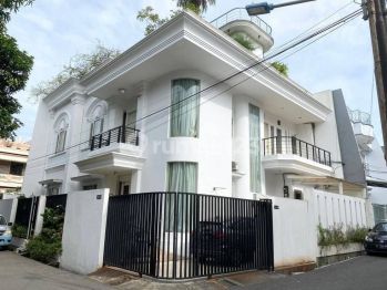 Hot Deal Rumah Tomang Lokasi Strategis