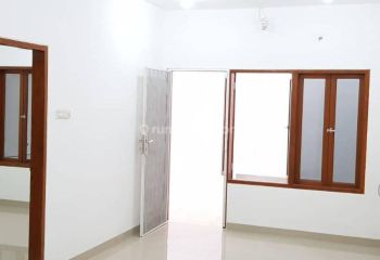 Disewakan rumah bagus siap huni rapi bersih terawat di janur indah