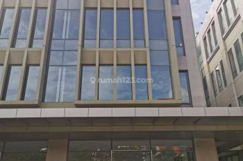 Ruko mewah 5 lantai di North Point Navapark BSD ada lift lokasi di Boulevard BSD