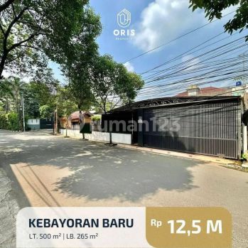 Rumah di Kebayoran baru 2 Lantai SHM Bagus Utara