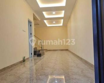 Rumah Mewah Baru di Citra Garden 2