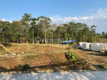 di Jl. Kolonel Masturi Siap Bangun, Kota Cimahi 121 m²