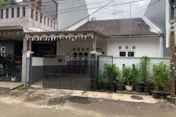 RUMAH SIAP HUNI DI CINERE, DALAM KOMPLEK, DEKAT PINTU TOL KRUKUT