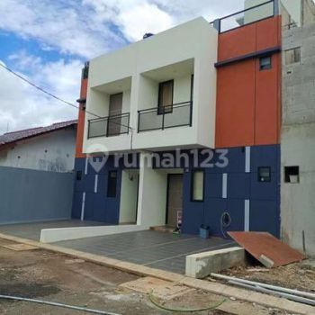 Rumah jl. Amd v Ciputat