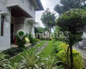Rumah 2 Lantai di Menteng, Bintaro Jaya Sektor 7
