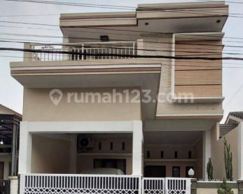 Rumah Like New Semi Furnished di GDC 2,5 Lantai Dekat Stasiun