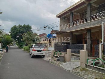 MURAH BANGET! Rumah MEWAH 2 Lantai HARGA MURAH BANGET DENGAN BANGUNAN KOKOH di