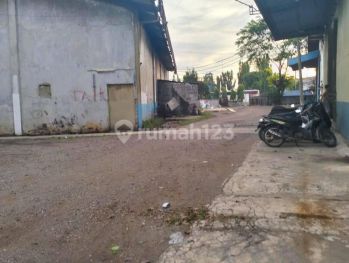 Gudang industri di sewa percis pinggir jalan raya propinsi. Kec.cikupa .DS 2 km