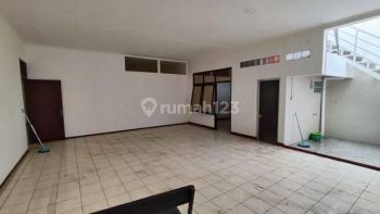Ruang Usaha di Mainroad Jamika Bandung Cocok Untuk Bengkel, Workshop, Kantor