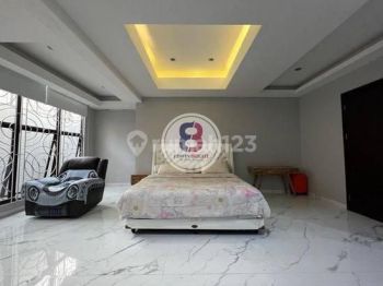 Rumah Cantik Di Cluster Premium Graha Raya Bintaro Jaya