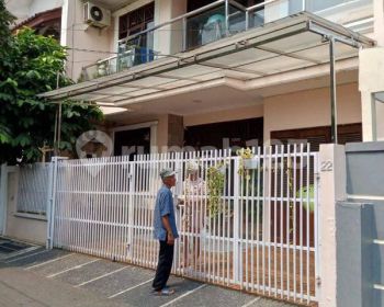Rumah 2 Lantai Full Furnished di Rawamangun Dekat Tiptop