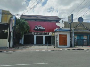 Di sewa kan rumah usaha di pinggir jalan tembus 2 jalan di pusat kota tangerang