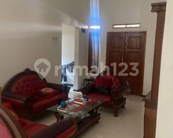 Dijual Cepat Harga Miring Rumah Di Jalan Kembar