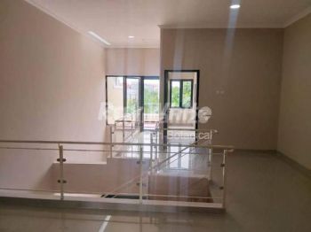 Dijual Rumah Baru di Komplek Karang Tengah Permai Ciledug