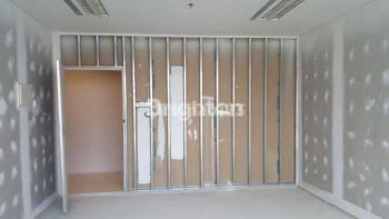 Sale Ruang Usaha: Office Tower