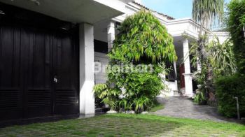 RUMAH 2 LANTAI SIAP HUNI DEKAT STIE ABM KOLOSE SANTO YUSUF PASAR BLIMBING