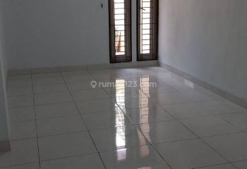 Disewakan Rumah Sektor 1c Dekat Sekolah Penabur Gading Serpong