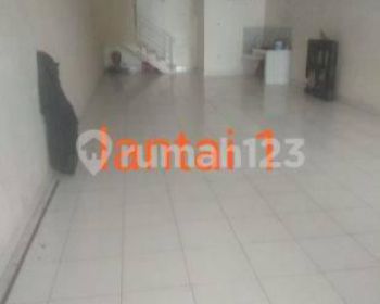 RUKO 3 LANTAI PUSAT KOTA  di Kurdi