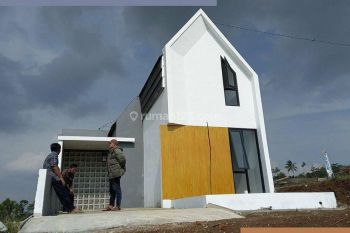 Rumah Syantik Perumahan 2 Lt Cashback 20 Jt Karangpawitan 245H0