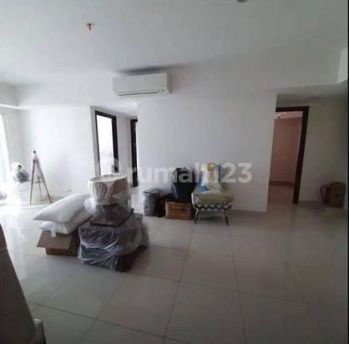Kensington Apartment 2BR Semi Furnished Siap Huni
