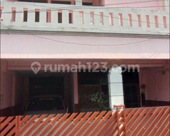 Rumah 2 Lantai Bagus Semi Furnished di Cipinang, Jakarta Timur