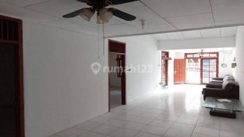 Rumah Tua Hitung Tanah Strategis Di Kelapa Gading