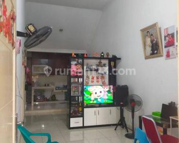 Wilson Rumah 1 1/4 lantai uk 6x15 di poris paradise