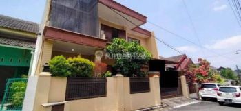 Rumah 2 lantai di telaga bodas