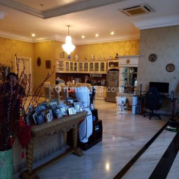 Rumah Di Pik ,furnished , Taman Resort Mediterania, Jakarta Utara