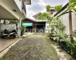 thumbnail-rumah-2-lantai-pinggir-jalan-raya-1