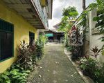 thumbnail-rumah-2-lantai-pinggir-jalan-raya-8