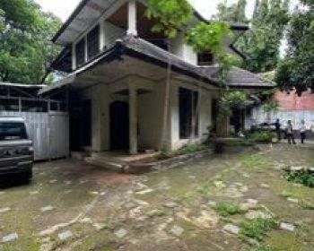 Rumah Tua di Kartanegara Kebayoran Baru Hitung Tanah