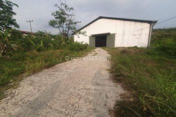 Rent Gudang: GUDANG LUAS BANGET