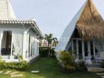 thumbnail-bali-piramidas-white-villa-tumbak-bayuh-11