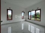 thumbnail-yearly-rent-3-bedrooms-unfurnished-villa-in-padonan-canggu-9