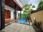 thumbnail-yearly-rent-3-bedrooms-unfurnished-villa-in-padonan-canggu-3