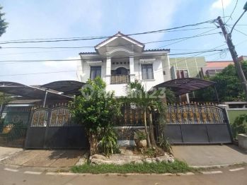 Rumah dijual di dalam komplek billymoon pondok kelapa