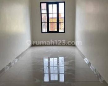 Rumah Baru 2 Lantai Bagus Nyaman Terawat di Kopo Permai Bandung