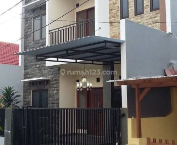 Rumah Baru Di Kalibata Lingkungan Nyaman