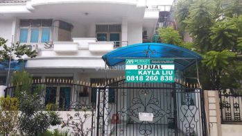 Rumah 2 Lantai di Komp. Griya Inti Sentosa, Jakarta Utara