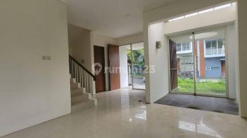Dijual/disewakan Rumah di Kompleks Citra Green Dago