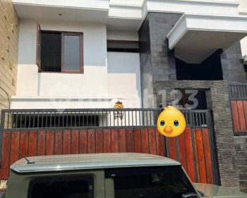Rumah Mewah 3 Lantai Siap Huni Semi Furnished dekat RS Persahabatan Rawamangun